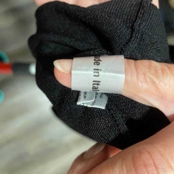 Black sweater - Made in Italy - Picture 2 of 3